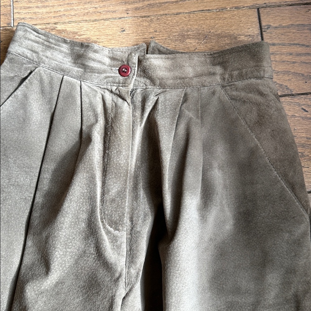 EBUC ABSOLUTELY GORGEOUS BLAZER WITH GEN SUEDE COLLAR AND GEN LEATHER/SUEDE PANT - Picture 11 of 17